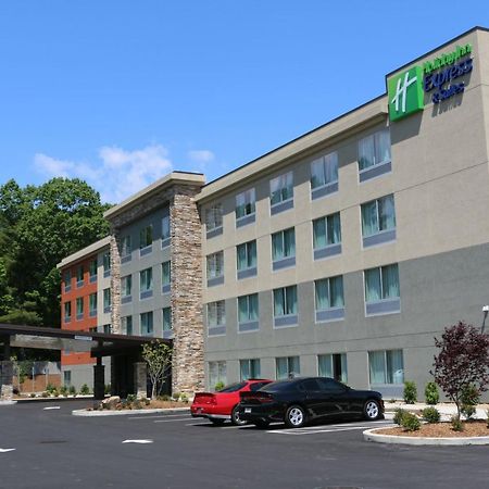 Holiday Inn Express & Suites - Hendersonville Se - Flat Rock, An Ihg Hotel Exterior photo